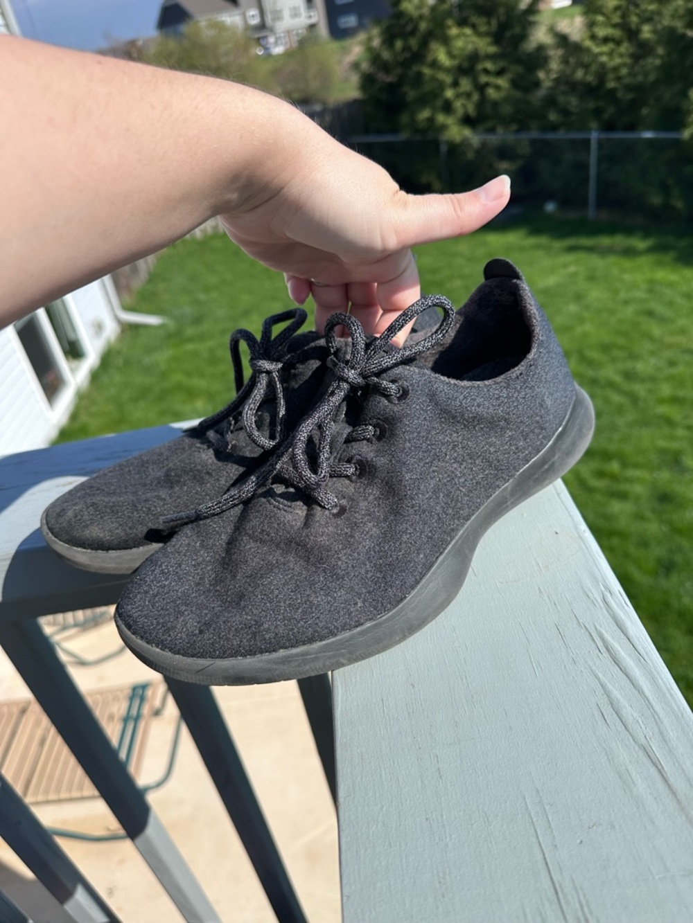 *FLAWED* Allbirds | Charcoal Gray The Wool Runners Running Shoes | Size W10